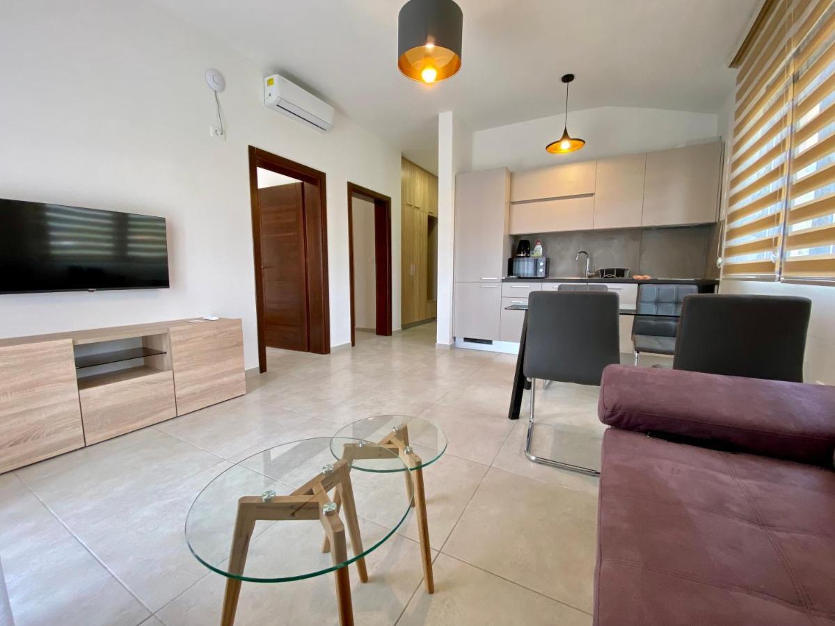 Villa Dolphin Apartments Petrovac na moru Exterior foto