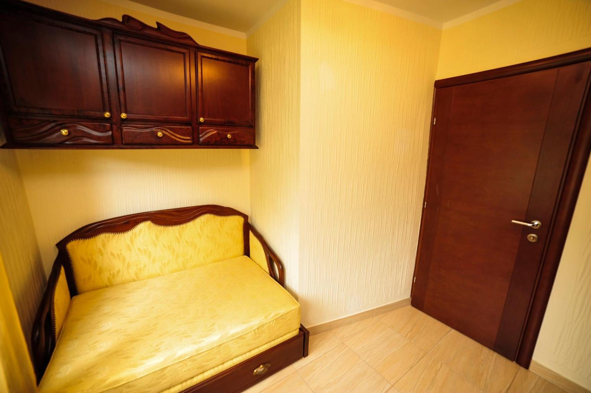 Villa Dolphin Apartments Petrovac na moru Zimmer foto