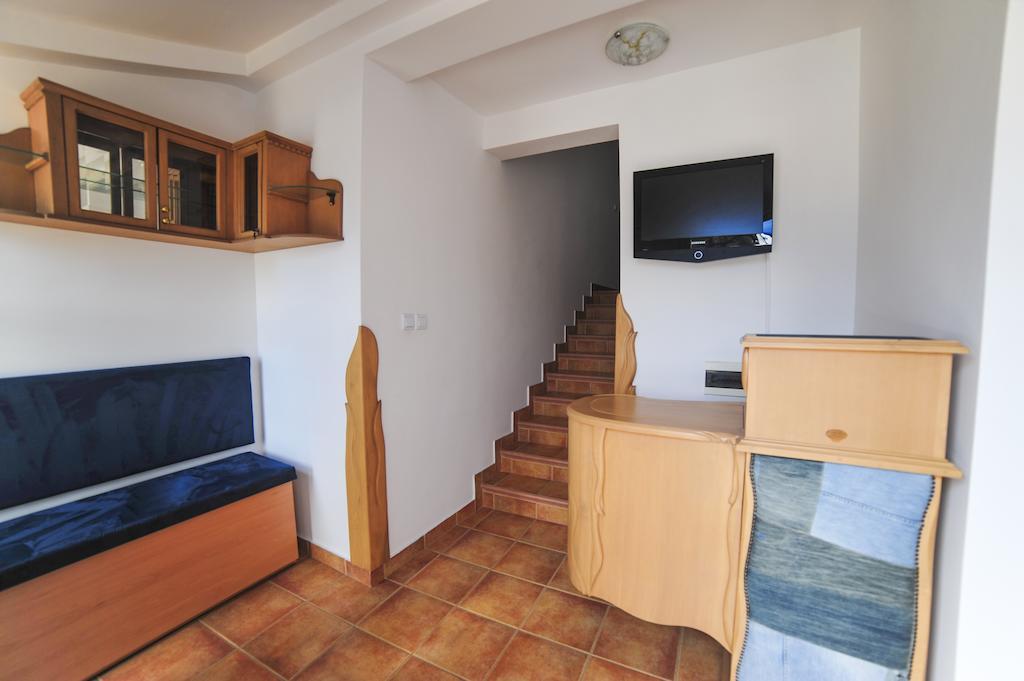 Villa Dolphin Apartments Petrovac na moru Exterior foto