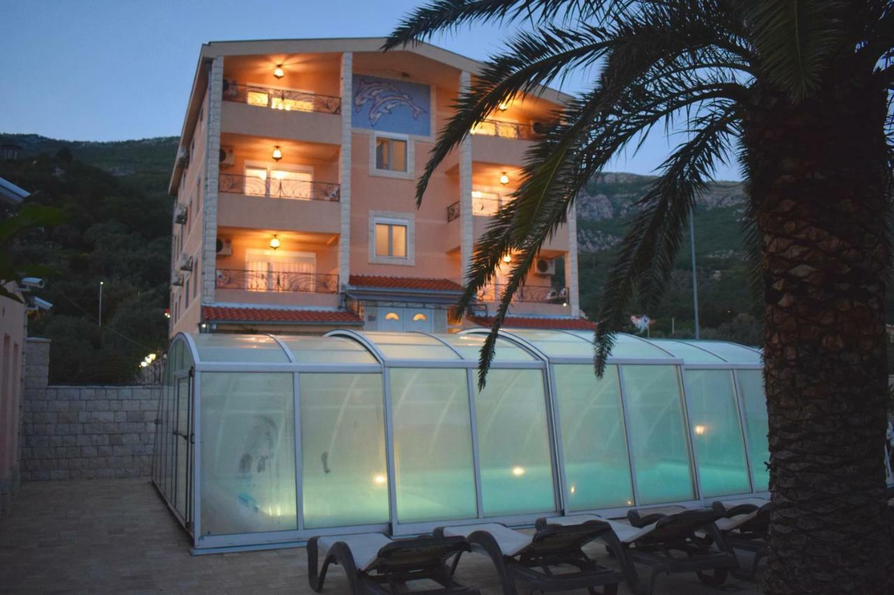Villa Dolphin Apartments Petrovac na moru Exterior foto